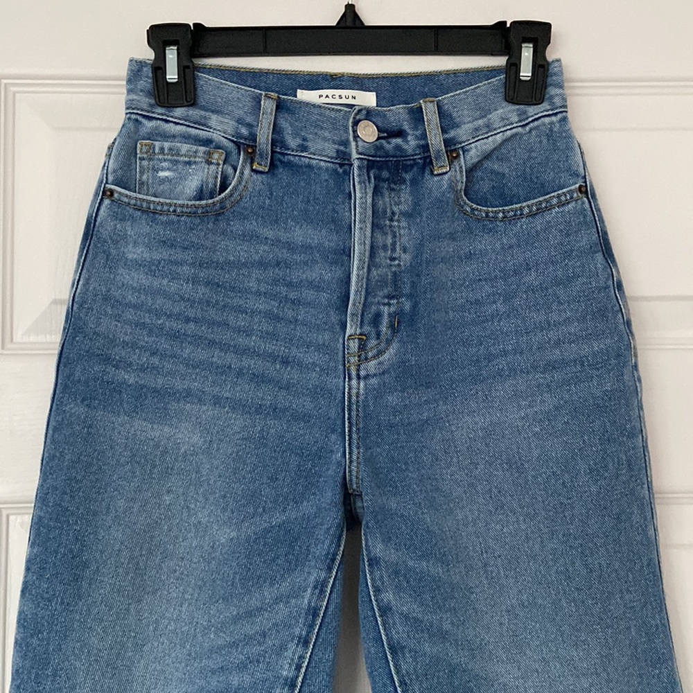 NWOT PacSun High-Rise Straight Leg Cropped Medium Wash Jeans Size 24 / 00 - Picture 3 of 10